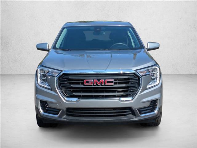 Used 2024 GMC Terrain SLE video 2