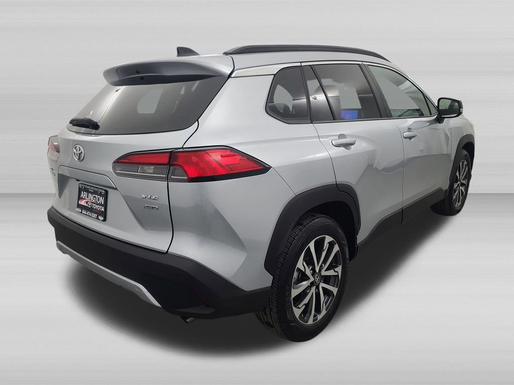 Used 2025 Toyota Corolla Cross XLE AWD/4WD image 5