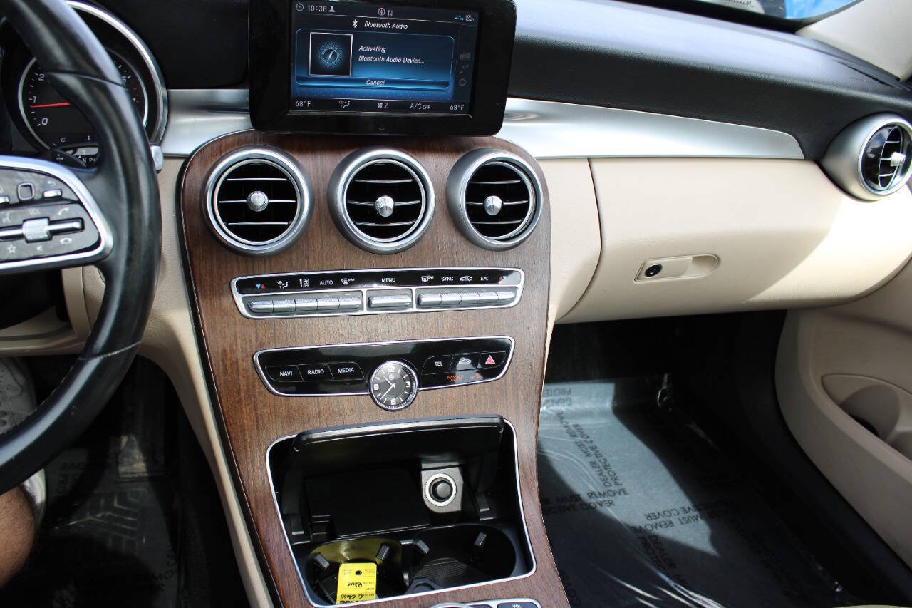 Used 2019 Mercedes-Benz C 300 4MATIC Sedan image 14