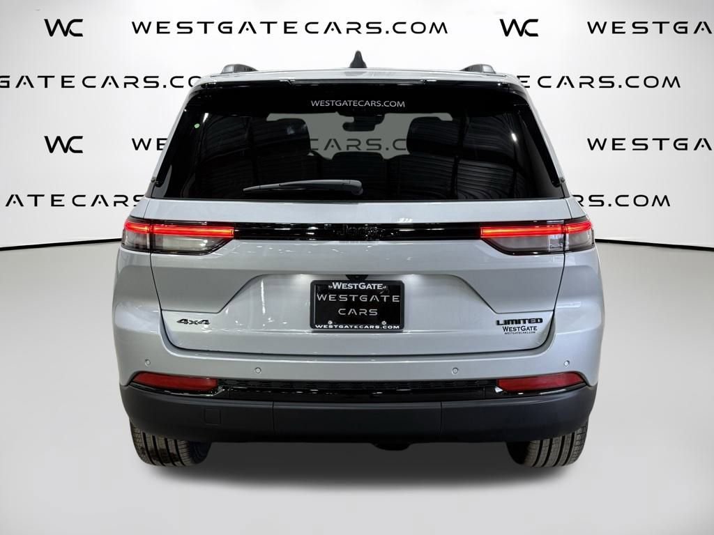 New 2025 Jeep Grand Cherokee Limited w/ Black Appearance Package video 4