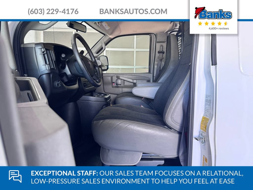 Used 2025 GMC Savana 2500 w/ Driver Convenience Package RWD image 9