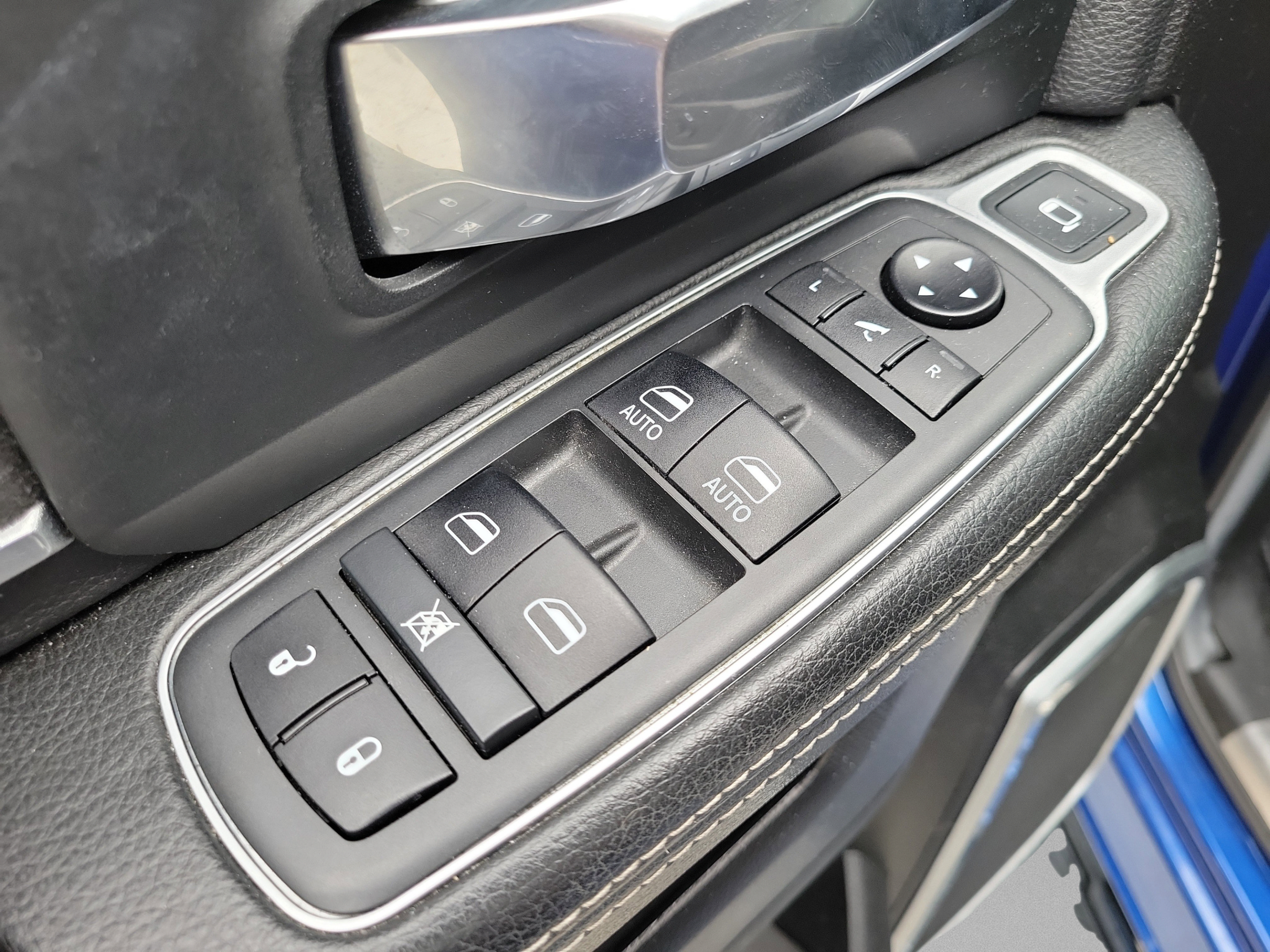 Certified 2019 RAM 2500 Laramie RWD image 13