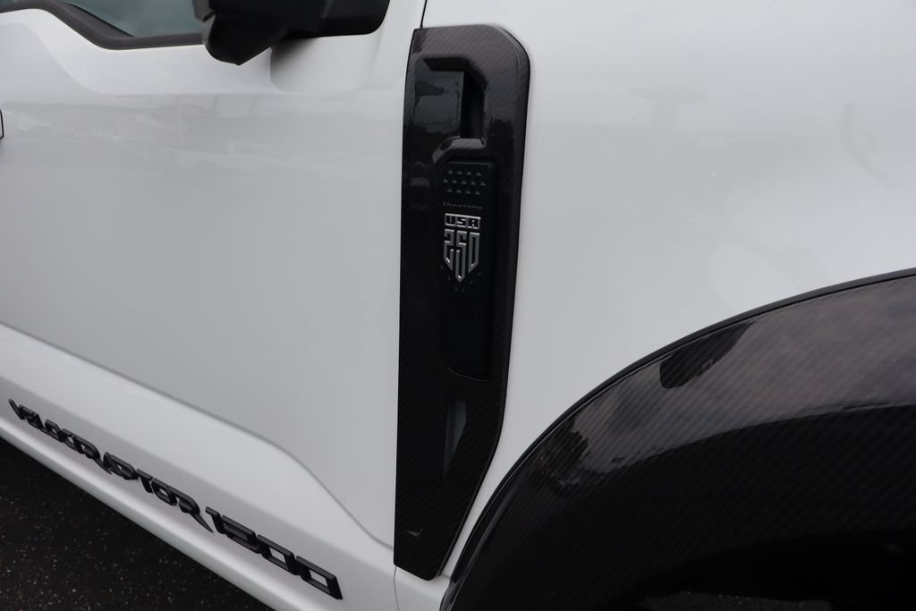 New 2026 Ford F250 Lariat w/ Black Appearance Package AWD/4WD image 29
