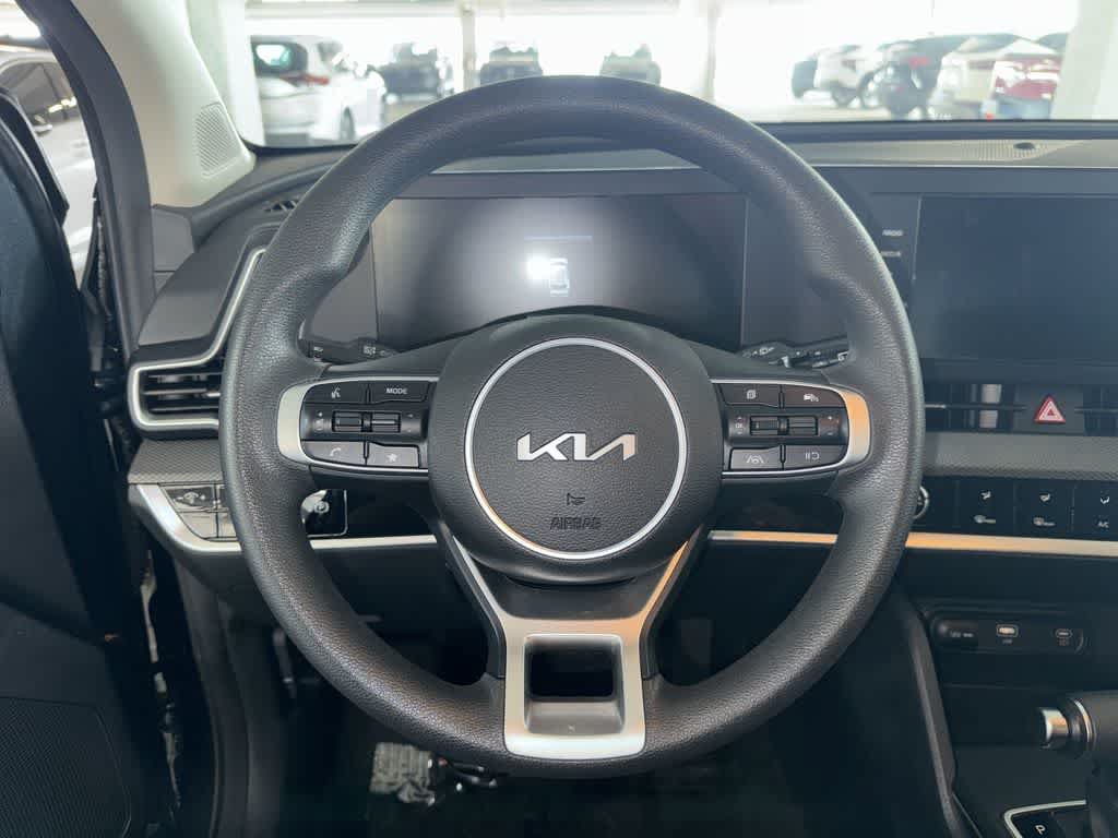 Used 2025 Kia Sportage LX AWD/4WD image 14