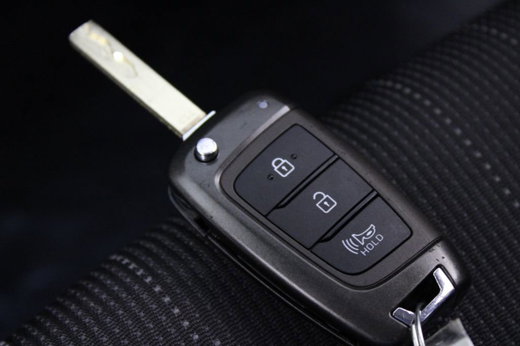 Used 2026 Hyundai Venue SE image 29