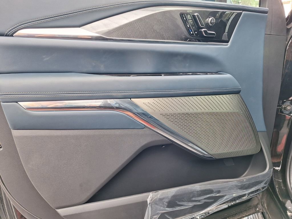 New 2025 Cadillac Escalade IQ Luxury 2 image 34