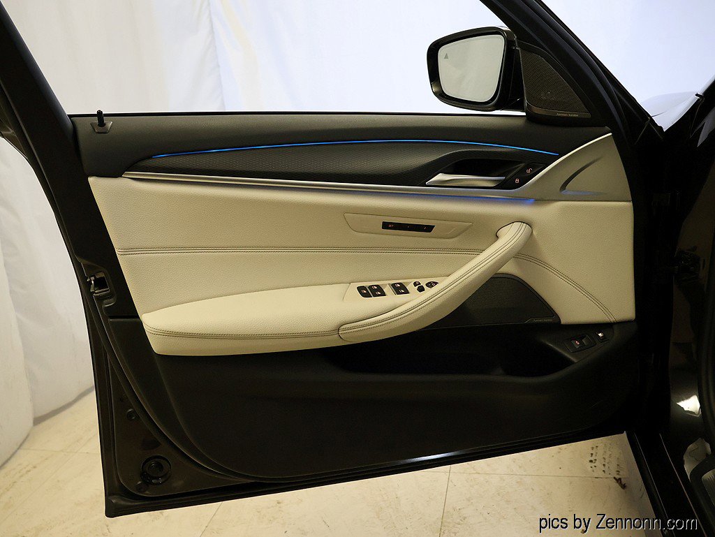 Certified 2023 BMW 530e 530e w/ M Sport Package image 26