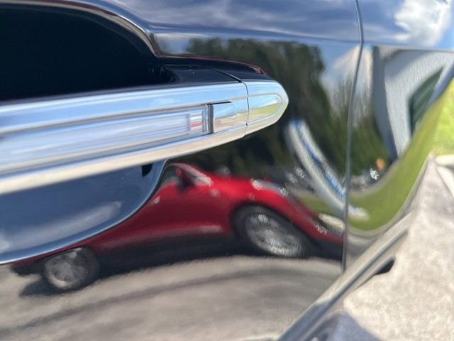 Used 2024 Cadillac XT4 Premium Luxury image 58