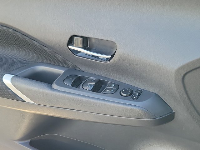 Certified 2023 Nissan Kicks SV FWD image 21