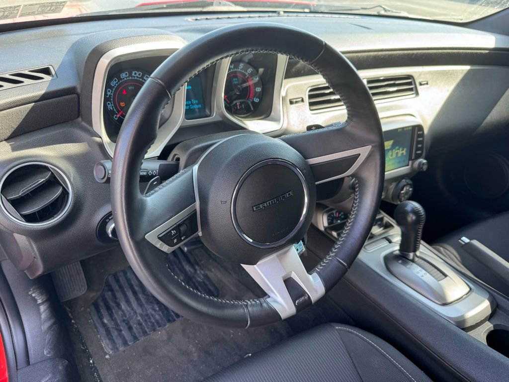 Used 2010 Chevrolet Camaro SS w/ RS Package RWD image 7