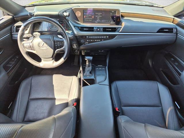 Used 2019 Lexus ES 350 F Sport w/ Premium Package FWD image 17