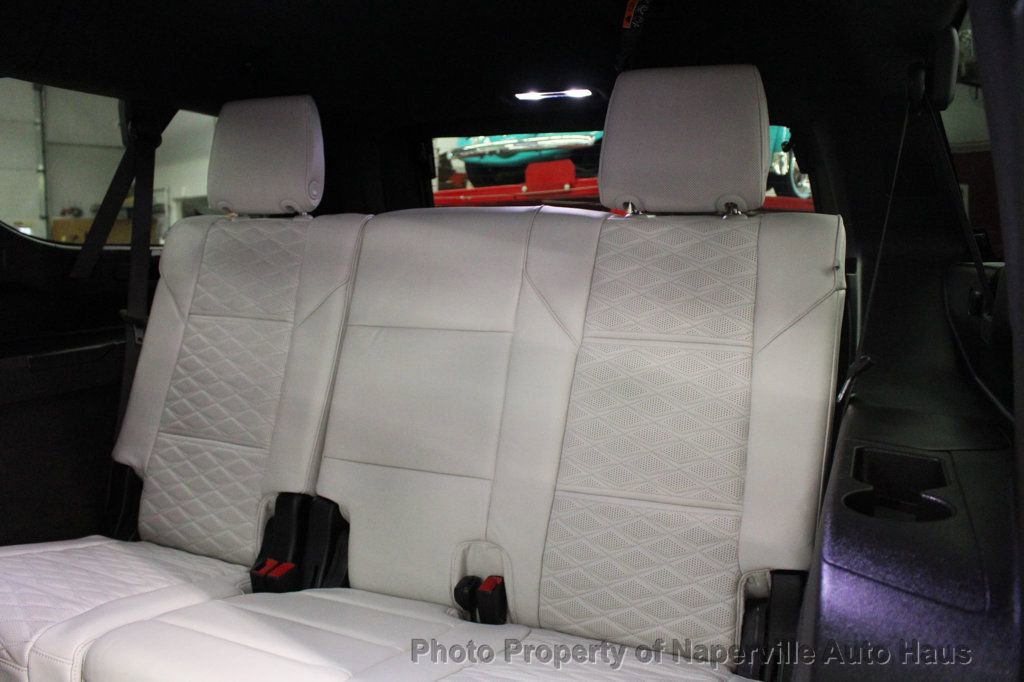 Used 2025 Cadillac Escalade ESV Sport Platinum w/ LPO, ONYX Package image 49