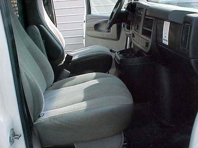 Used 2013 Chevrolet Express 3500 w/ Express Access Plus Package RWD image 34