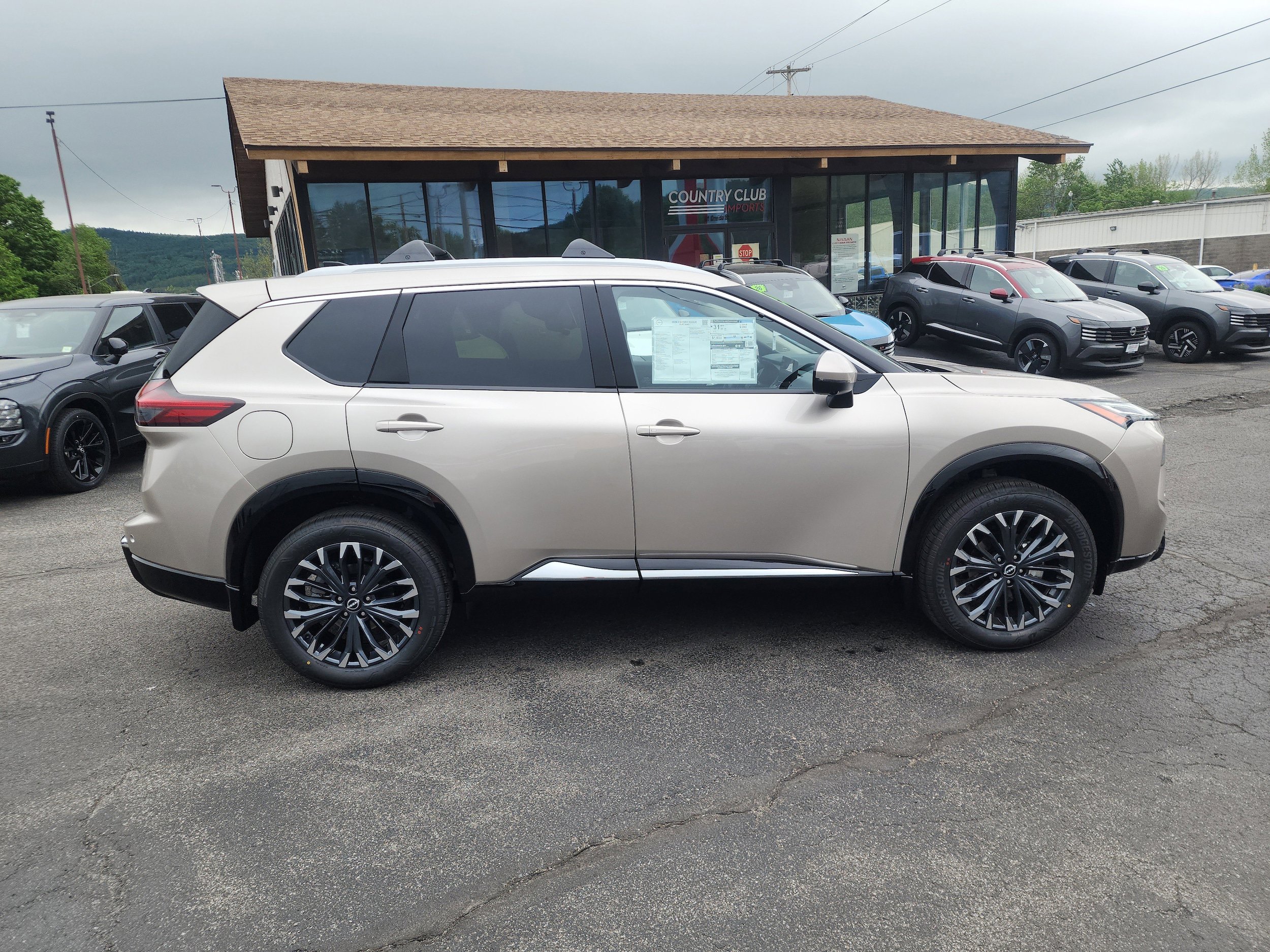 New 2026 Nissan Rogue Platinum AWD/4WD image 9