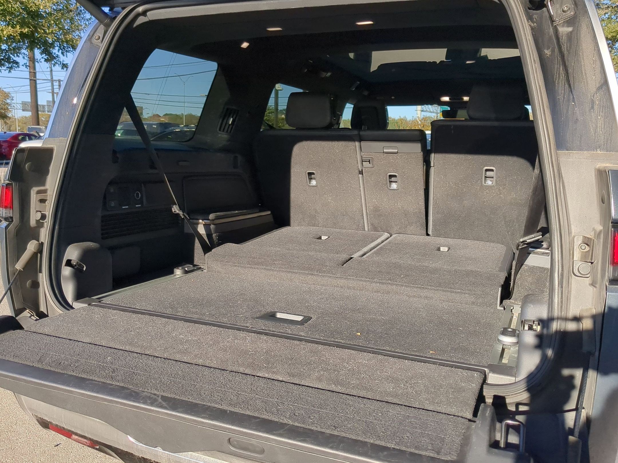 Used 2022 Rivian R1S Launch Edition image 22