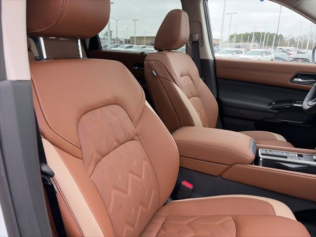 New 2026 Nissan Pathfinder Platinum image 21