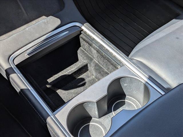 Used 2022 Tesla Model Y Performance AWD/4WD image 11