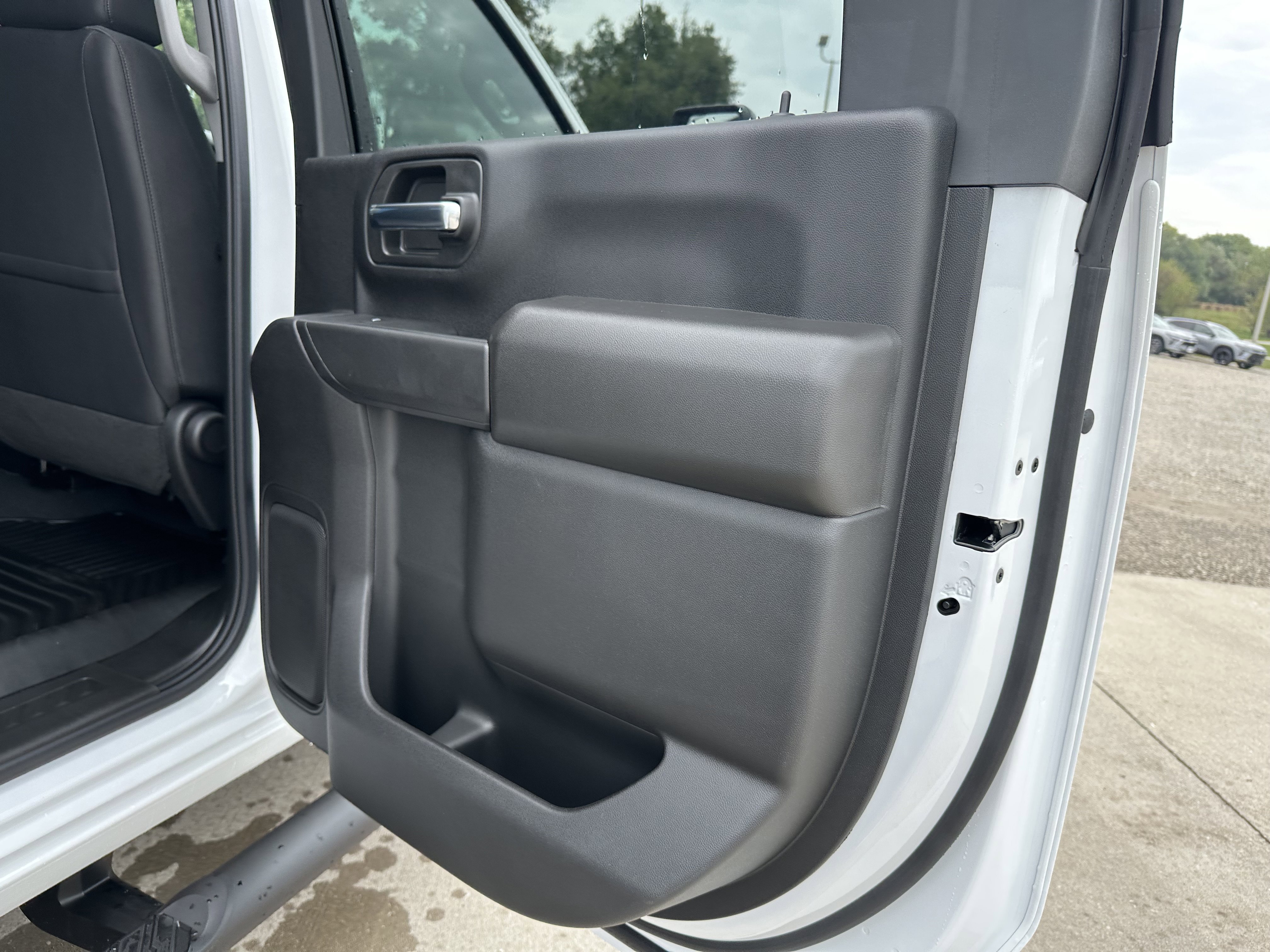 New 2026 Chevrolet Silverado 2500 Custom w/ Custom Value Package image 30