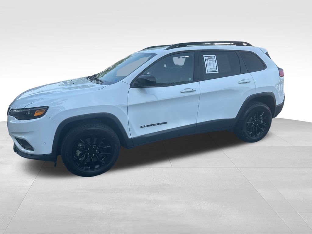 Used 2023 Jeep Cherokee Altitude Lux AWD/4WD image 4