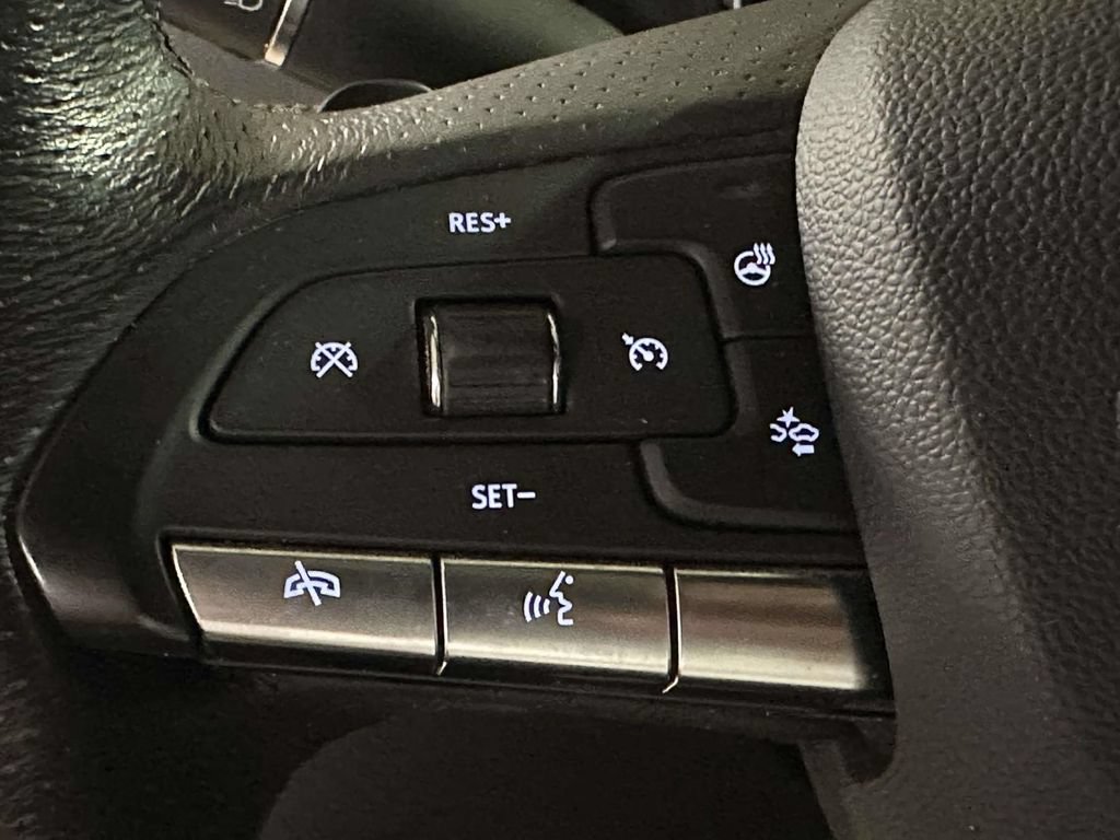 Used 2023 Cadillac XT4 Sport AWD/4WD image 33