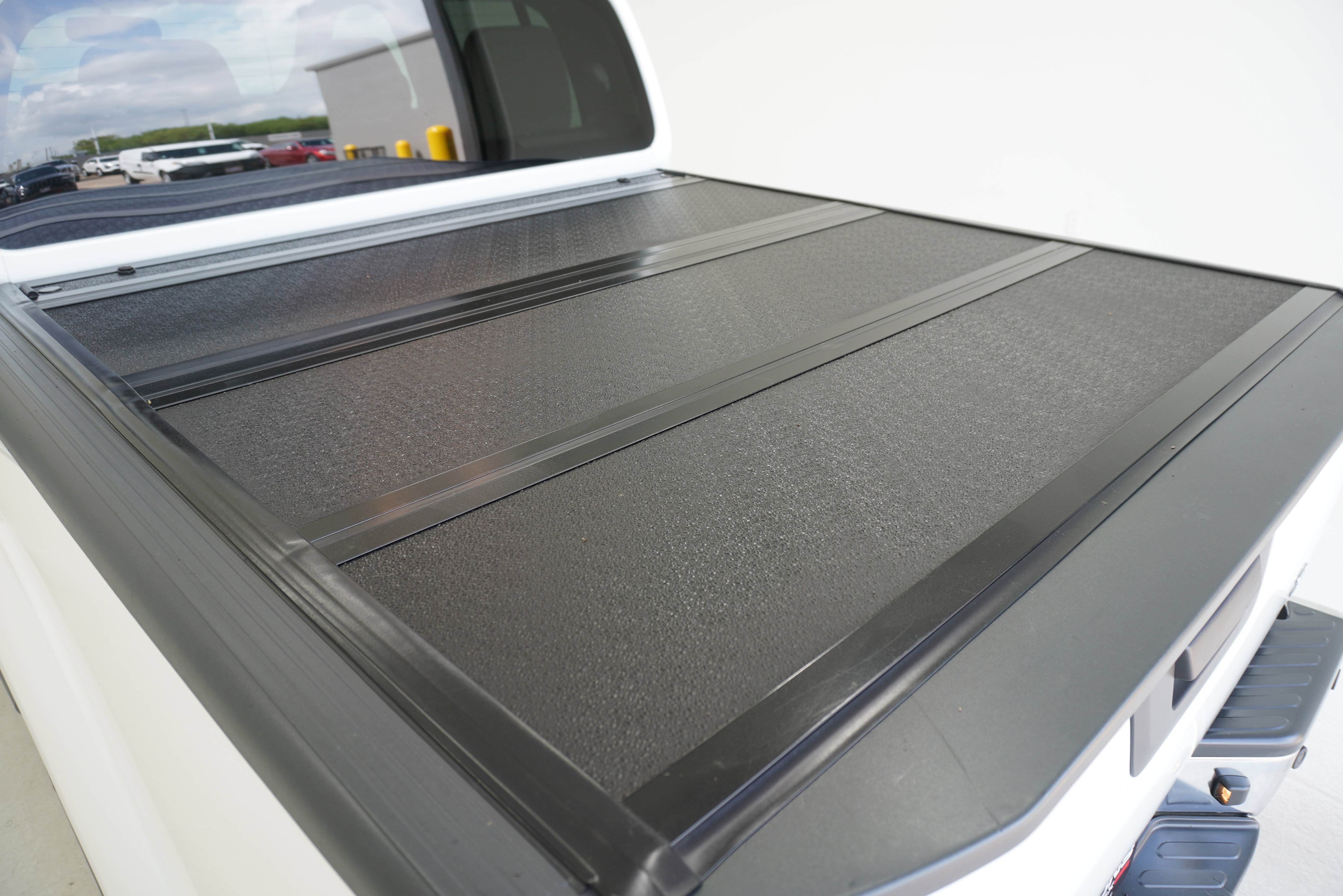 Used 2013 Nissan Frontier SL image 7