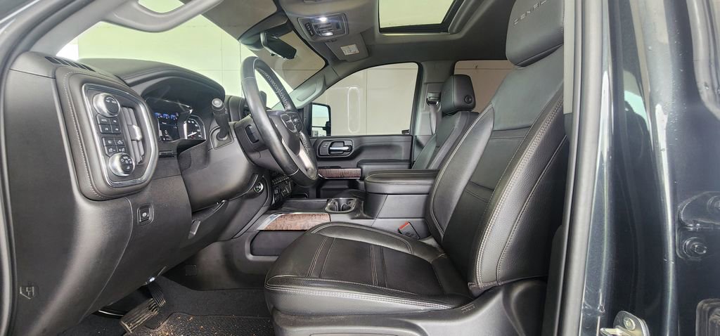 Used 2023 GMC Sierra 2500 Denali w/ Denali Ultimate Package AWD/4WD image 17
