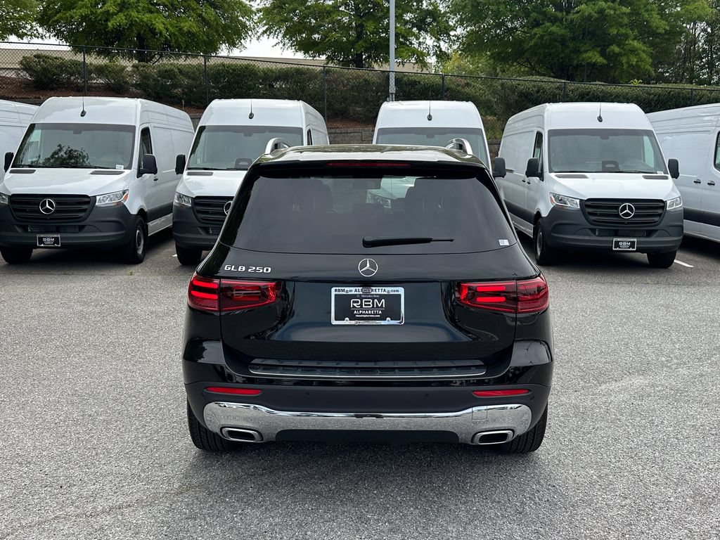 Certified 2025 Mercedes-Benz GLB 250 image 7