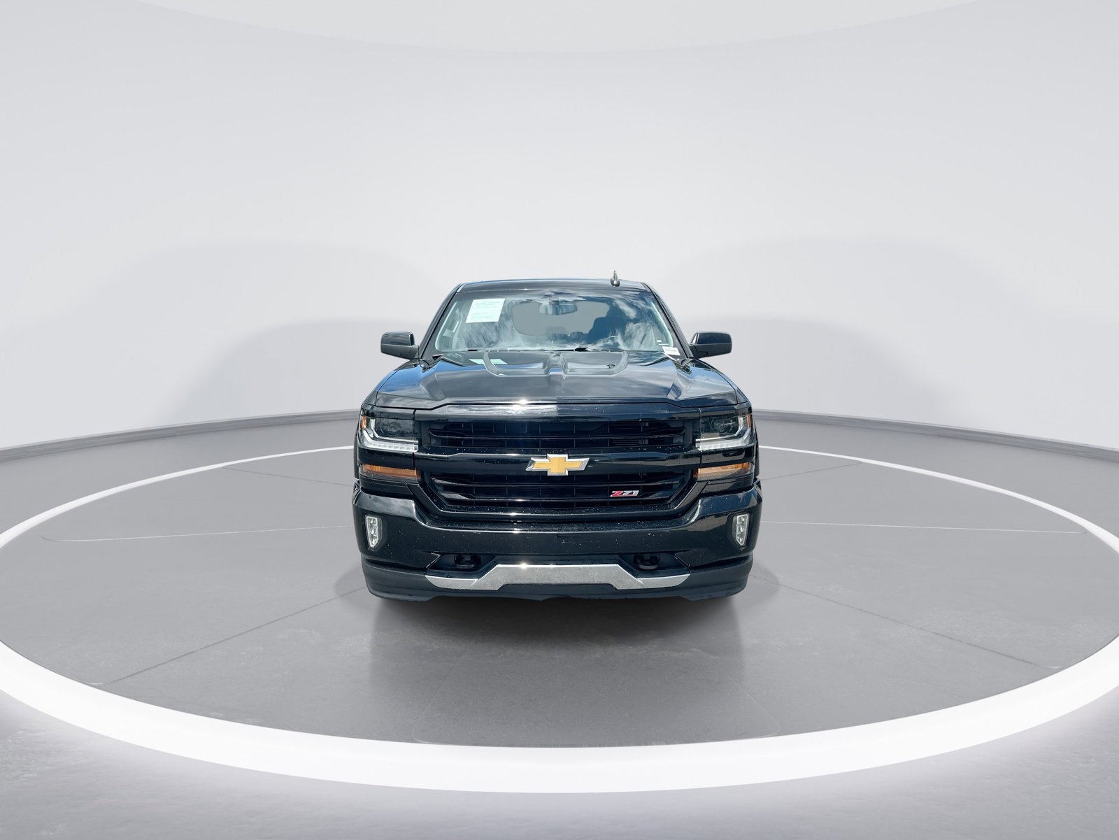 Used 2017 Chevrolet Silverado 1500 LT w/ All Star Edition AWD/4WD image 3