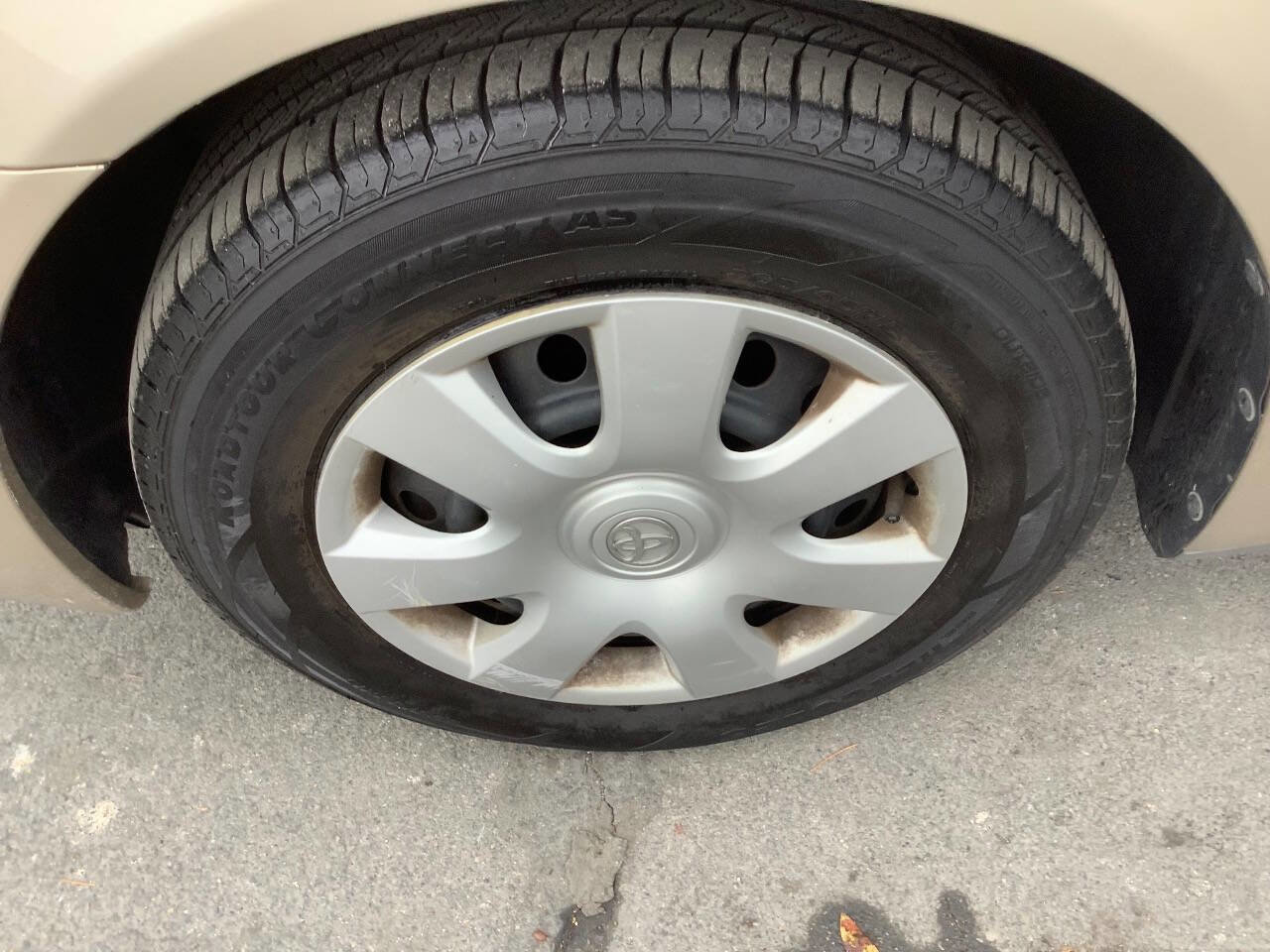 Used 2004 Toyota Camry LE FWD image 18
