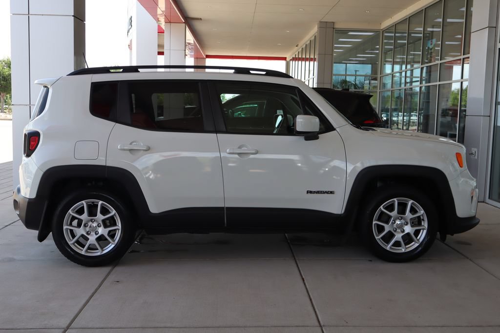 Used 2019 Jeep Renegade Latitude FWD image 11