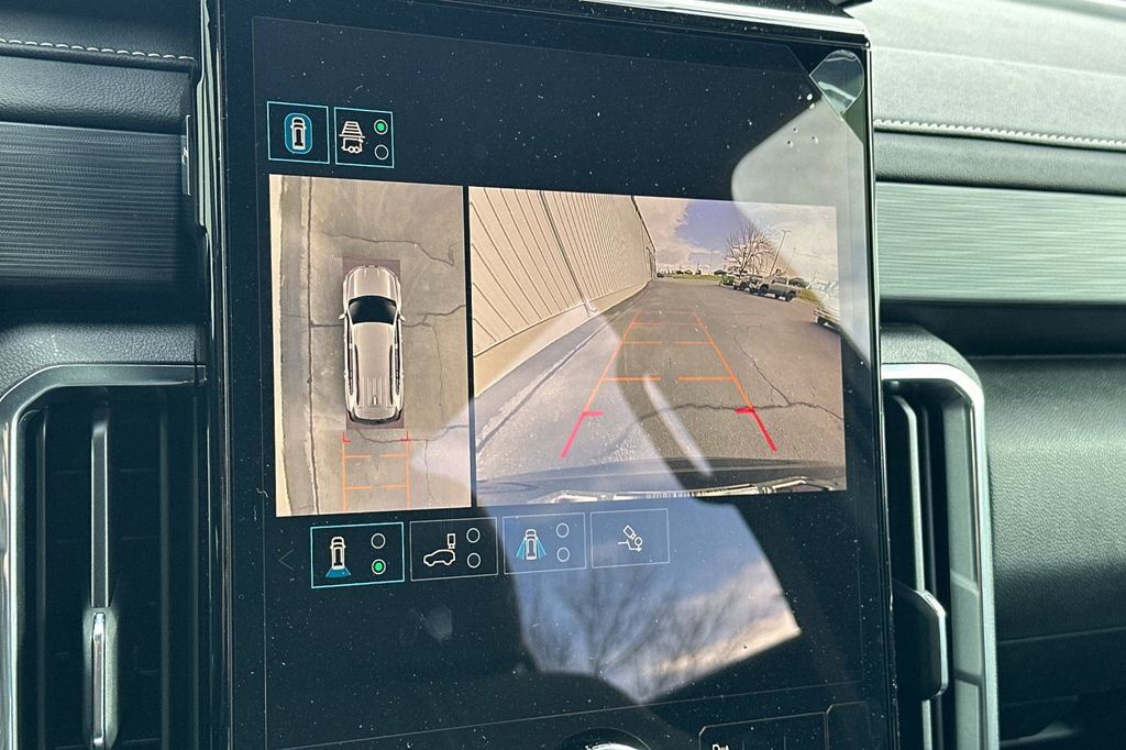 Used 2025 GMC Acadia Elevation image 20