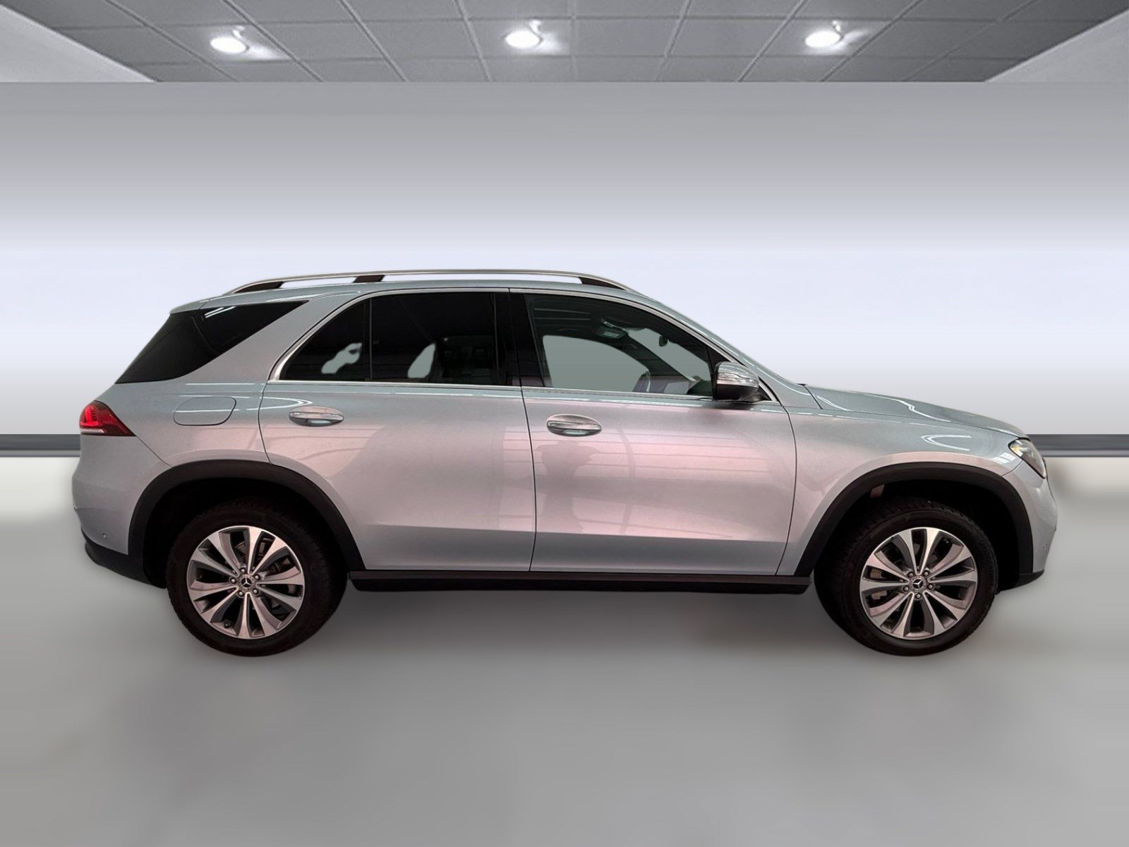 Used 2022 Mercedes-Benz GLE 350 4MATIC image 7