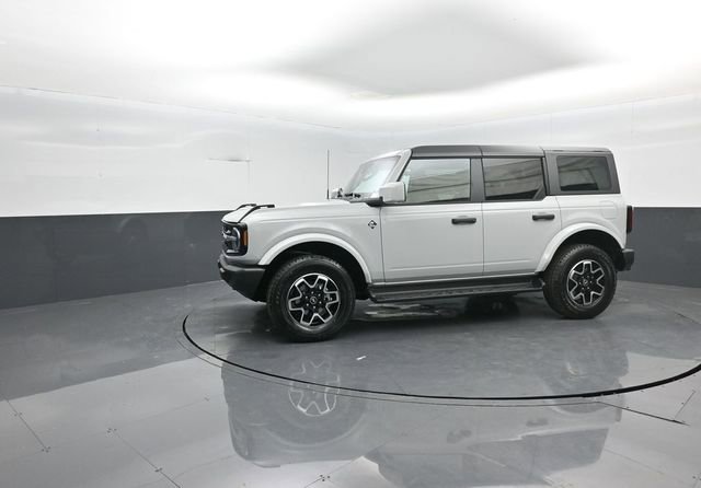 New 2026 Ford Bronco Outer Banks image 4