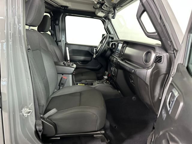 Used 2023 Jeep Wrangler Unlimited w/ Cold Weather Group AWD/4WD image 27