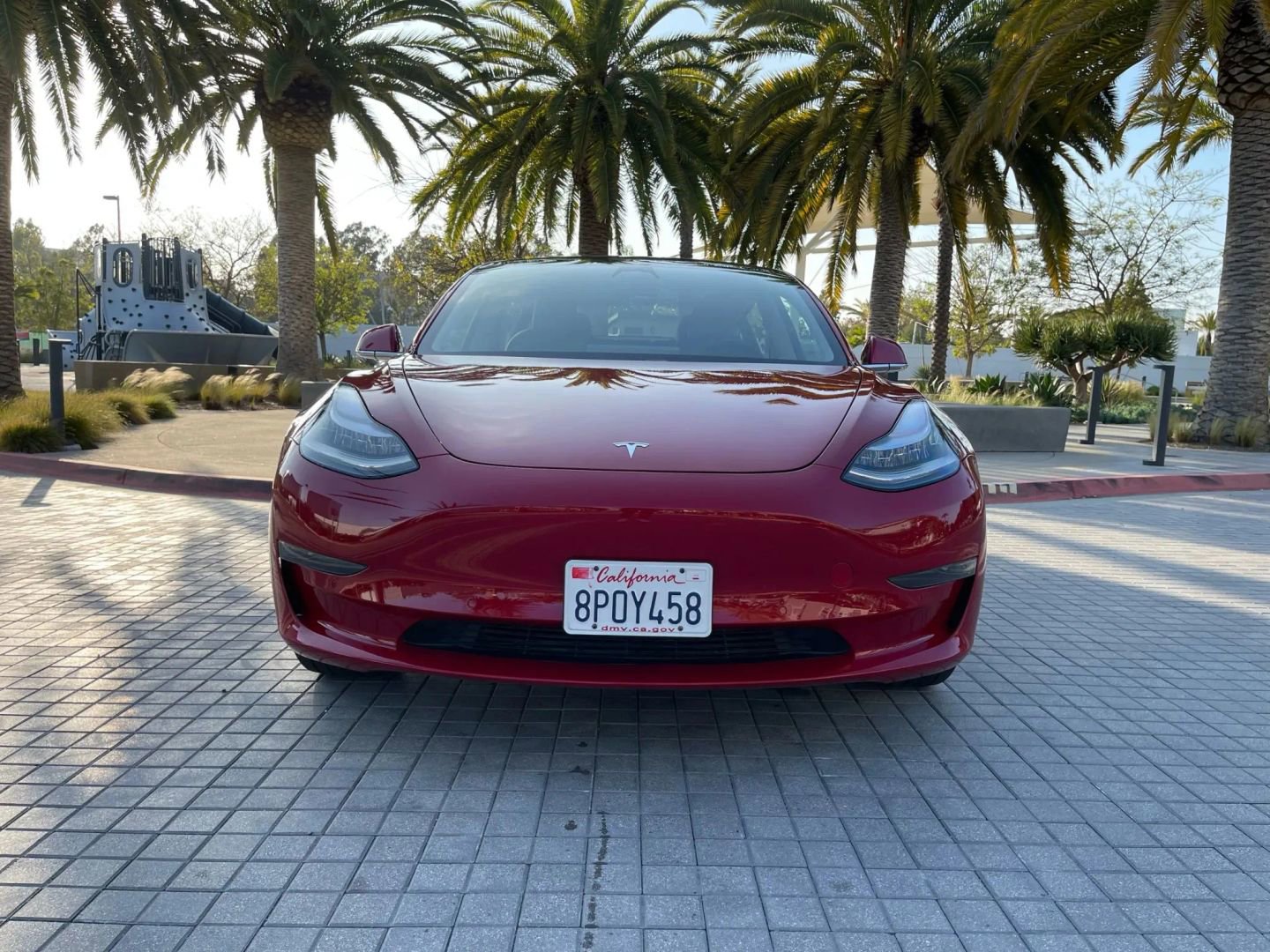 Used 2018 Tesla Model 3 Mid Range image 2