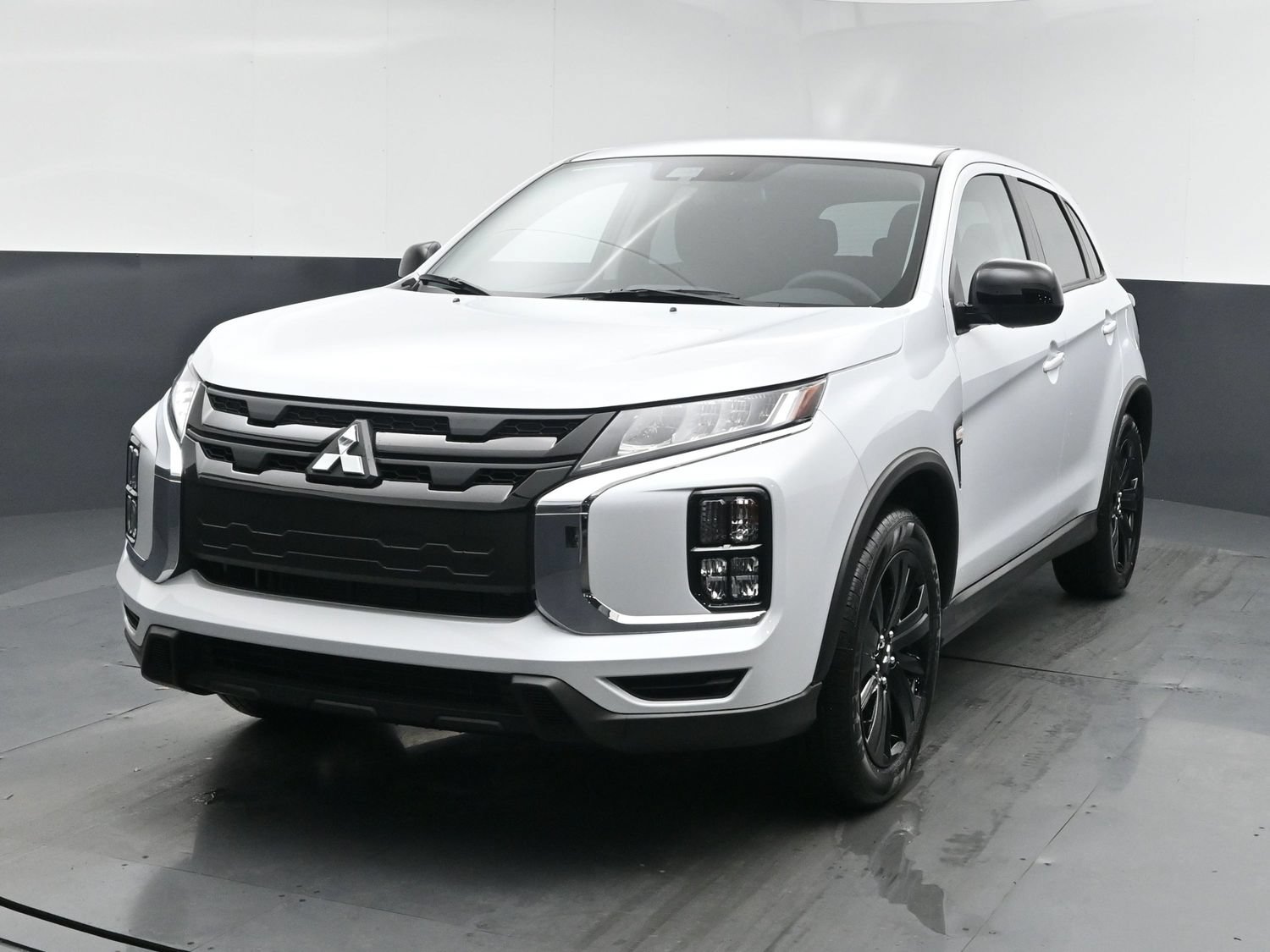 New 2026 Mitsubishi Outlander Sport LE AWD/4WD image 1