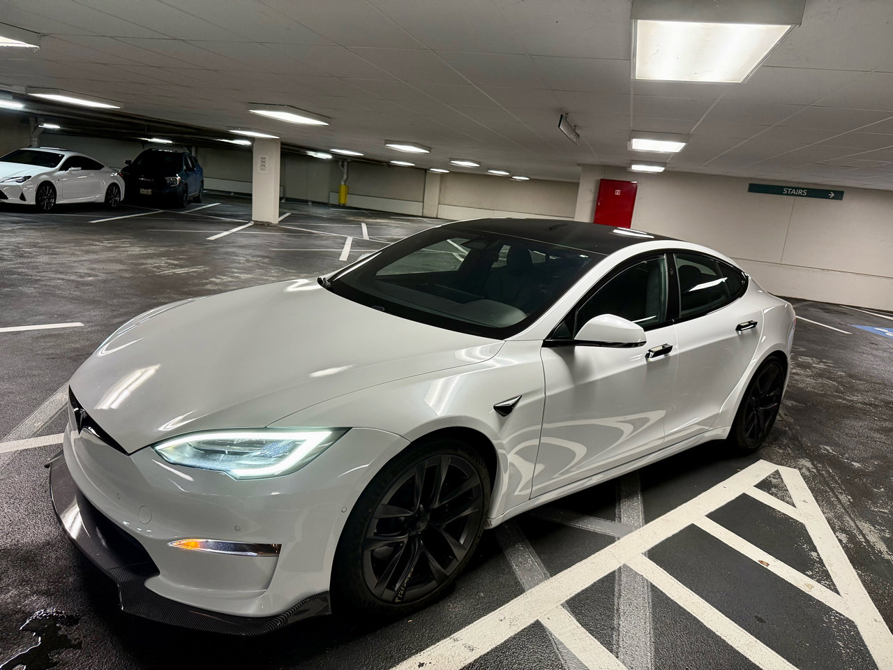 Used 2021 Tesla Model S Plaid image 3