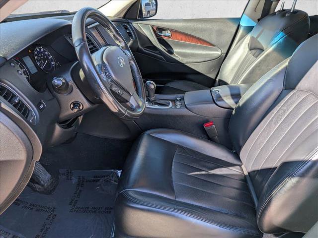 Used 2015 INFINITI QX50 Journey w/ Premium Package image 11