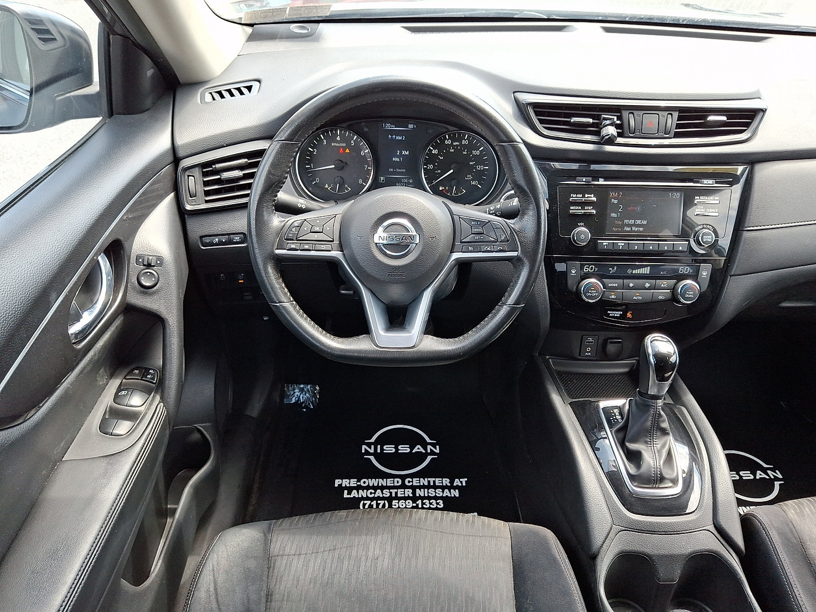 Used 2017 Nissan Rogue SV AWD/4WD image 12