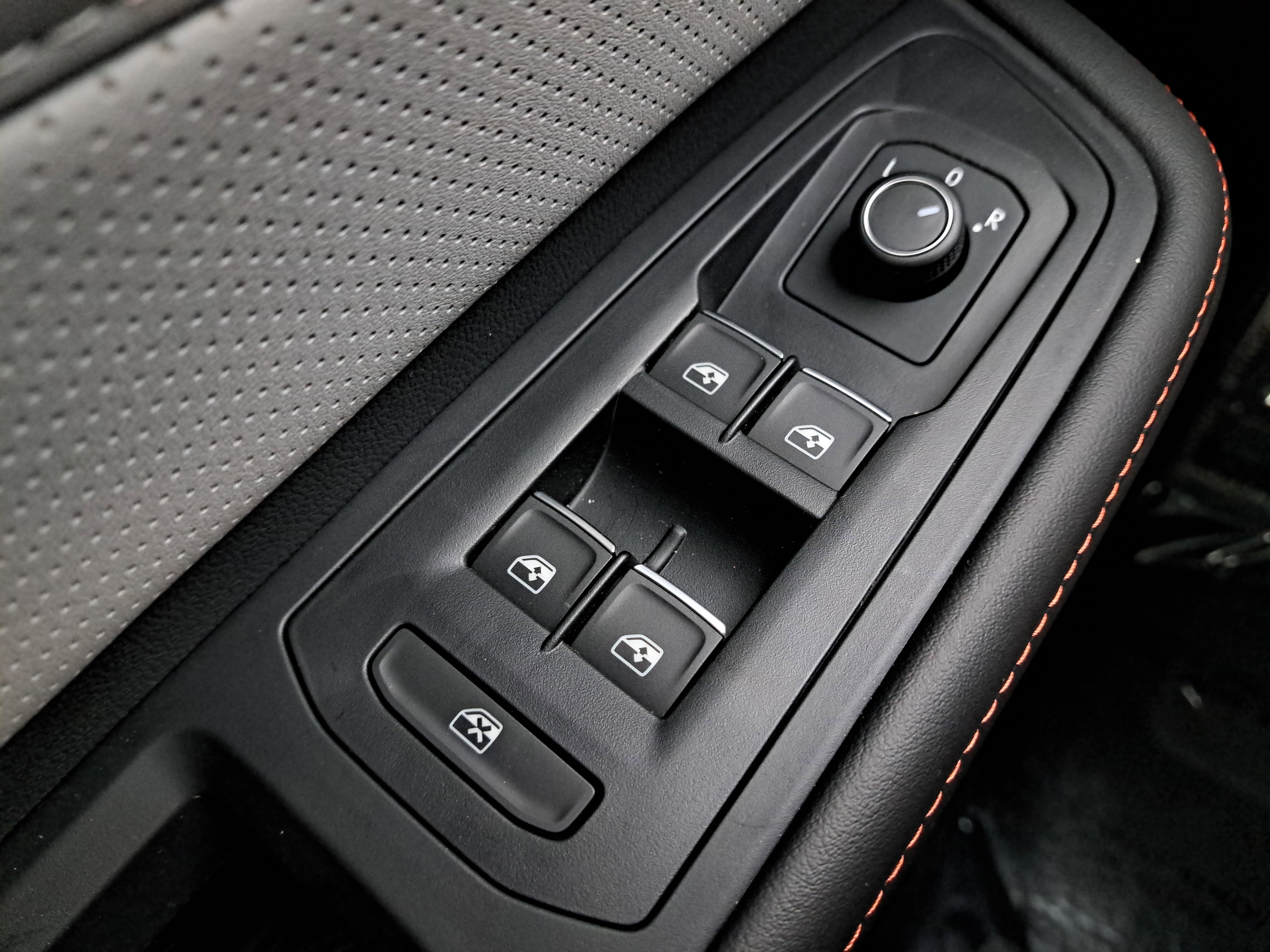 New 2025 Volkswagen Atlas Peak Edition SE image 25