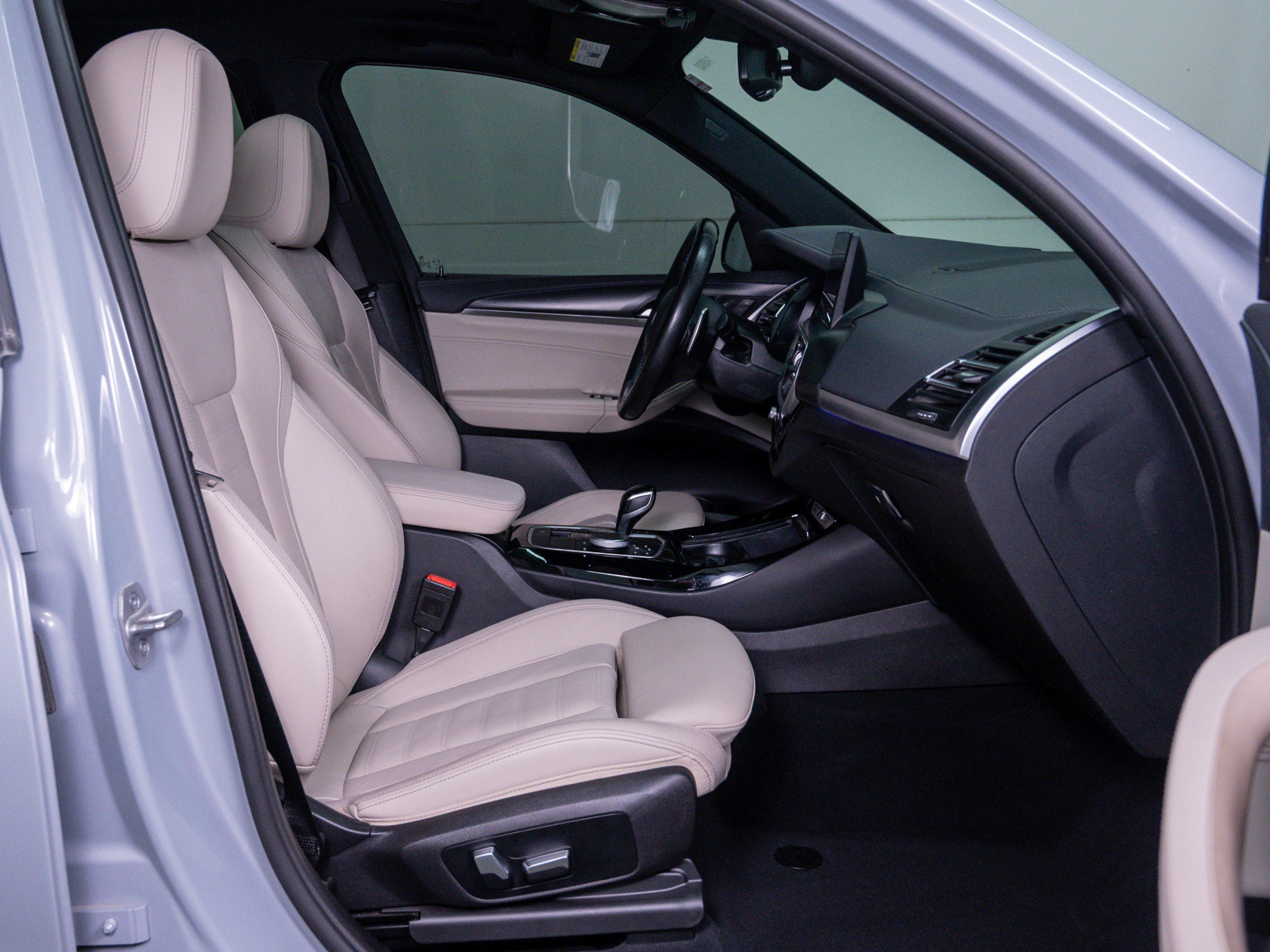 Used 2022 BMW X3 M40i AWD/4WD image 11