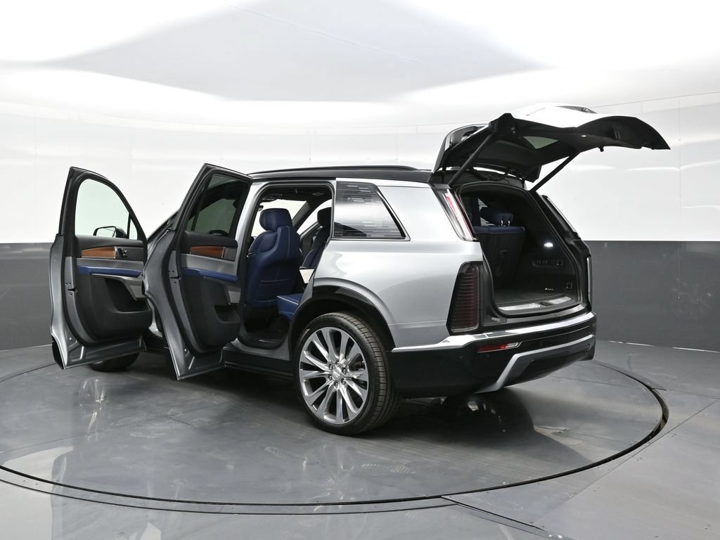 New 2026 Cadillac Vistiq Premium Luxury w/ LPO, Floor Liner Package AWD/4WD image 41