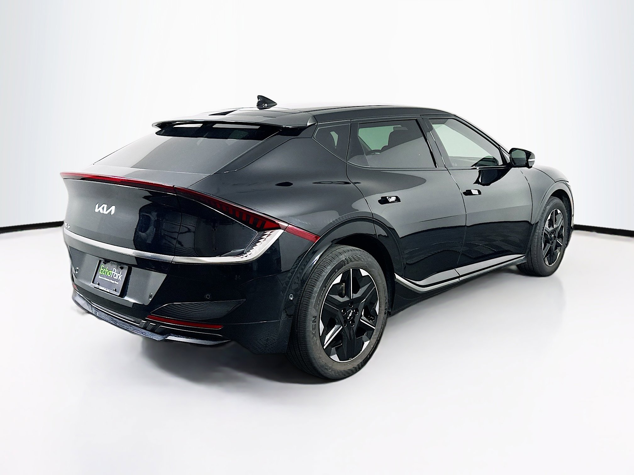 Used 2025 Kia EV6 Wind RWD image 9