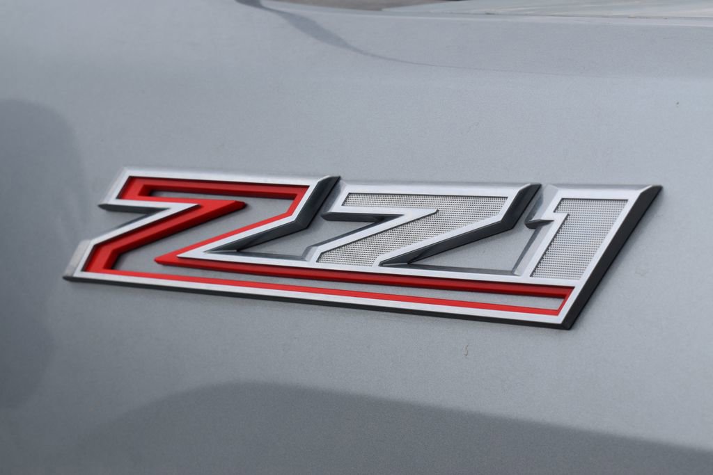 Used 2024 Chevrolet Silverado 2500 Custom w/ Custom Value Package image 5