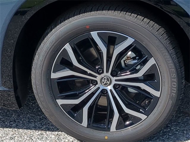 New 2026 Toyota Crown Signia image 11