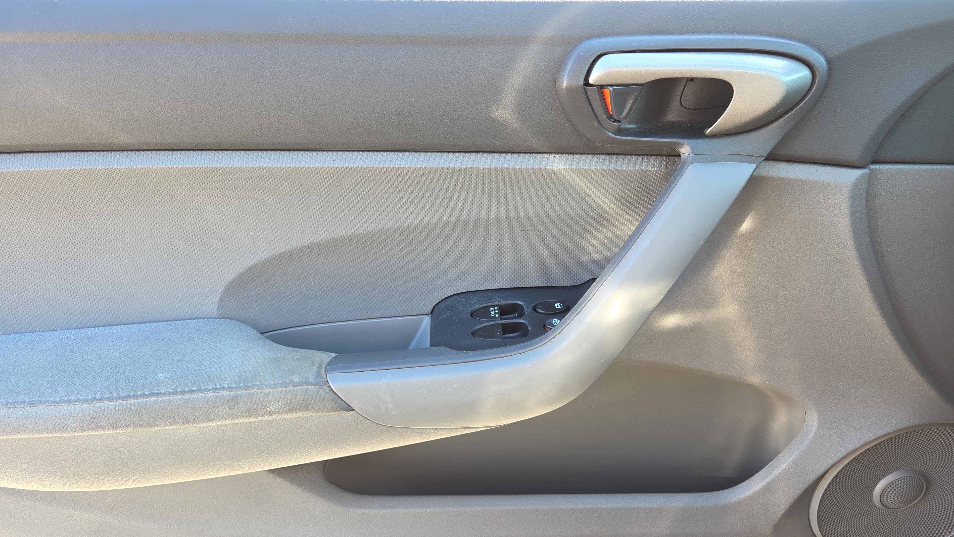 Used 2011 Honda Civic LX image 34