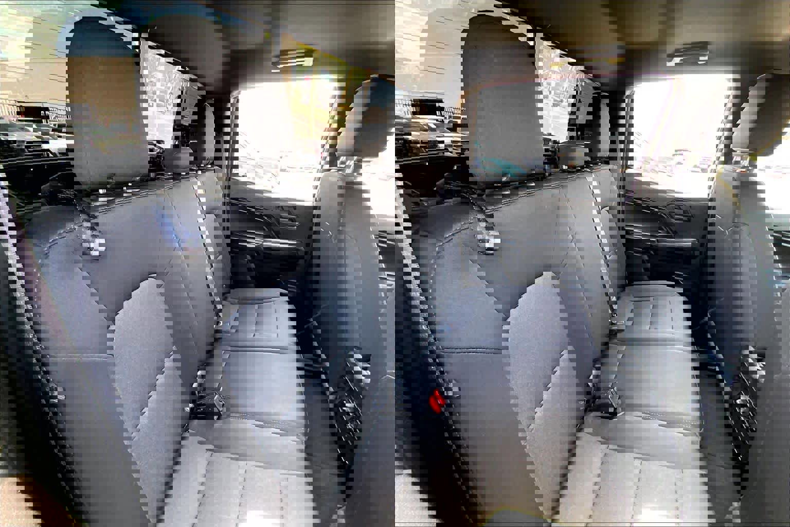 Used 2023 Chevrolet Colorado Trail Boss w/ Technology Package AWD/4WD image 18