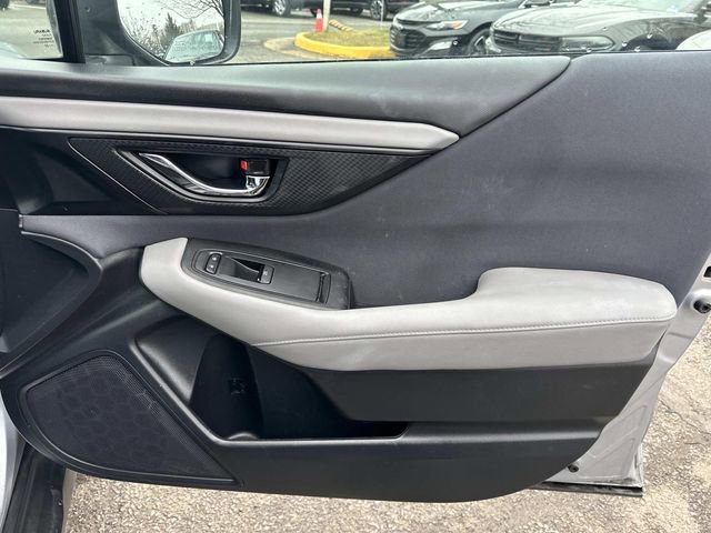 Used 2023 Subaru Outback Premium image 8