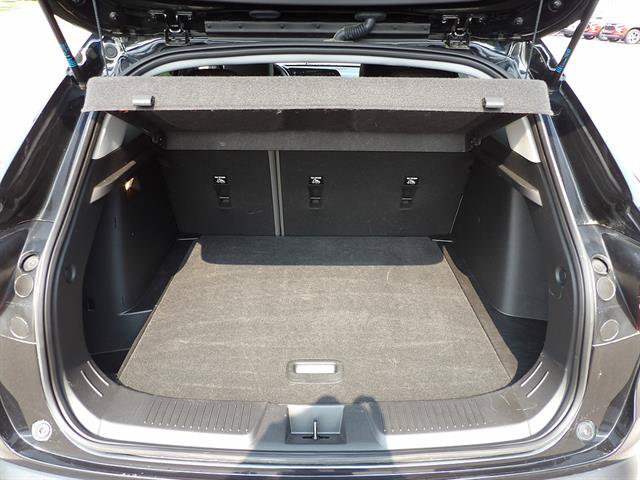 Used 2024 Chevrolet Trax ACTIV w/ Sunroof Package FWD image 36