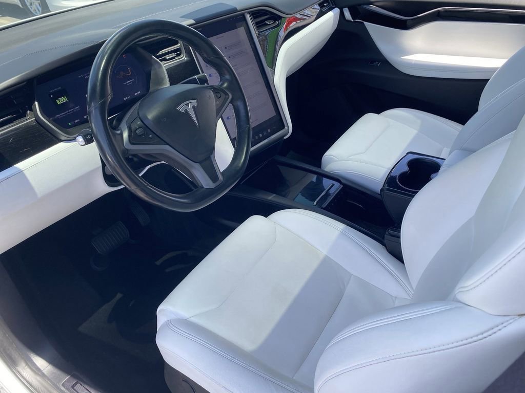 Used 2018 Tesla Model X 100D AWD/4WD image 17
